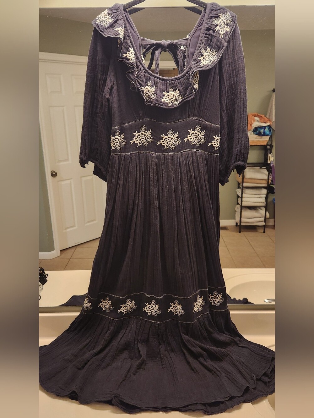 Free People Lovers Lane Size M Maxi Dress  Black Embroidered Tiered - Picture 9 of 14